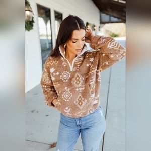 LOVE TREE Josephine Sherpa Pullover Quarter Zip Sweatshirt Size M